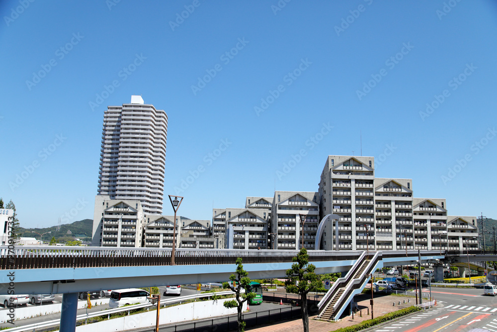 Obraz premium ニュータウン 超高層マンション ハイタウン 団地