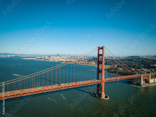 Golden Gate San Francisco Lateral Side