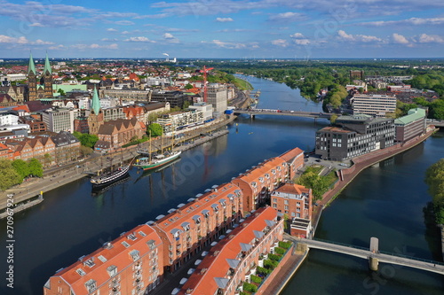 Hansestadt Bremen an der Weser Luftaufnahme photo