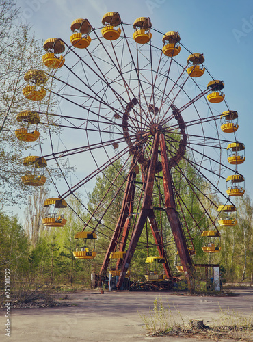 The abandoned Ferris wheel in the amusement park in Pripyat.