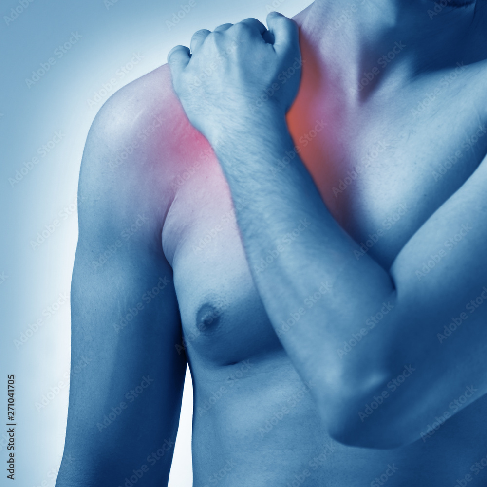 Fototapeta premium Mężczyzna cierpiący na ostry ból barku