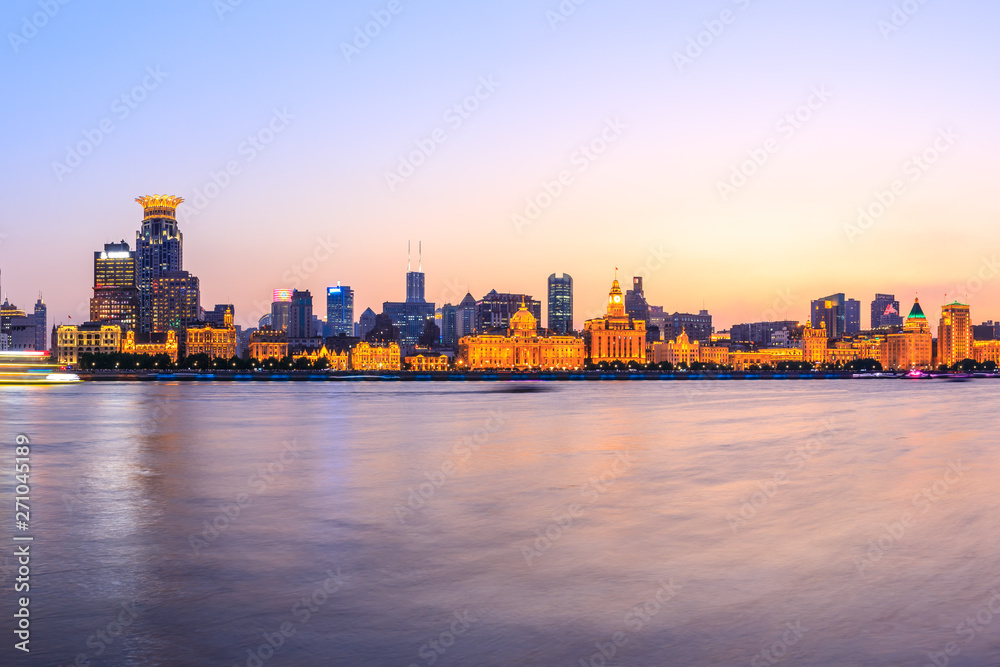 Obraz premium Beautiful city skyline night scene at the Bund,Shanghai