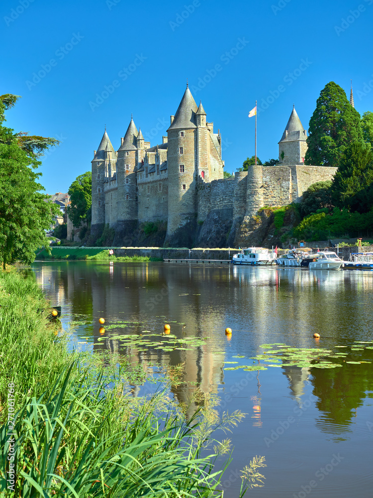 Vertical view of the of the Oust river and the chateau castle of the medieval village of Josselin, Morbihan Department, Brittany Region, France