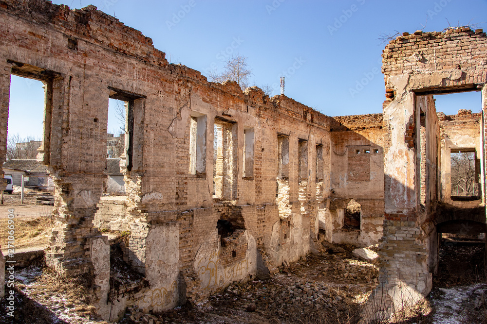 Remains of the structure and elements of architecture Ruin of Osten-Saken manor house