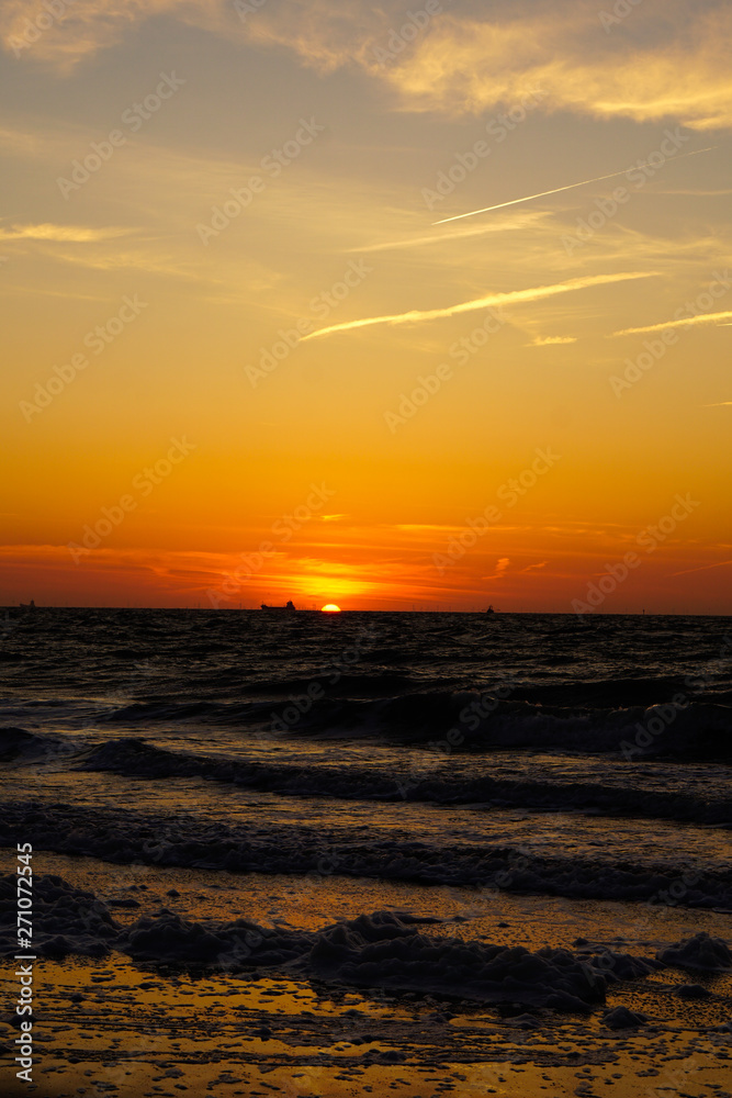 Fototapeta premium Sonnenuntergang am Strand