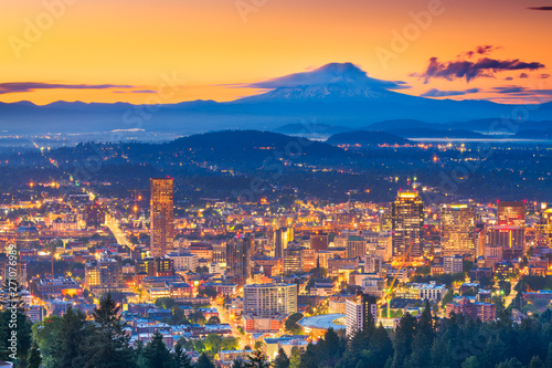Portland, Oregon, USA downtown © SeanPavonePhoto