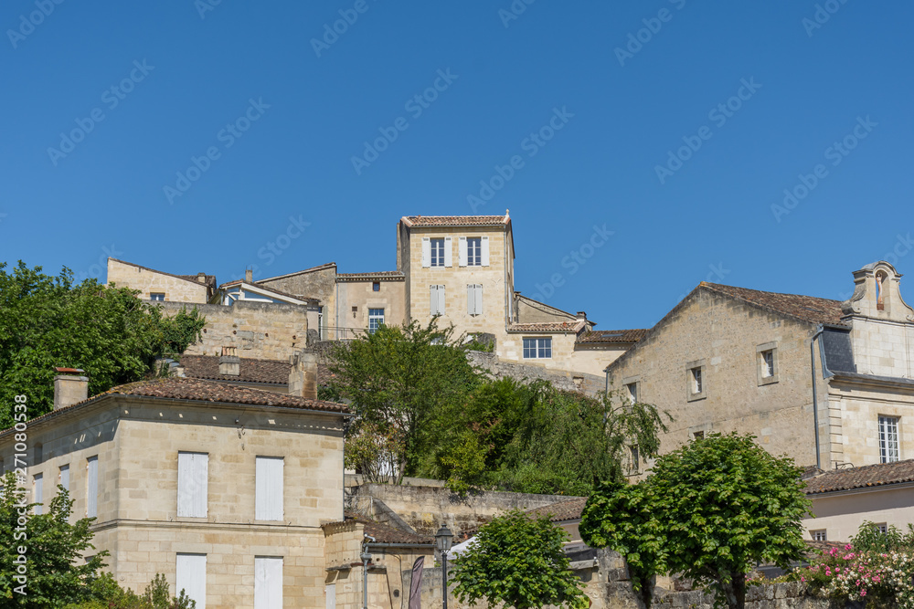 SAINT-EMILION (Gironde, France), village médiéval près de Bordeaux