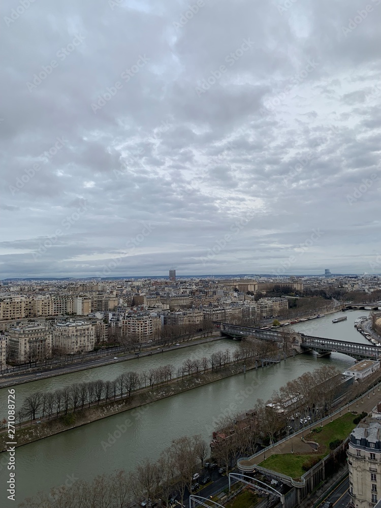 Paris river city