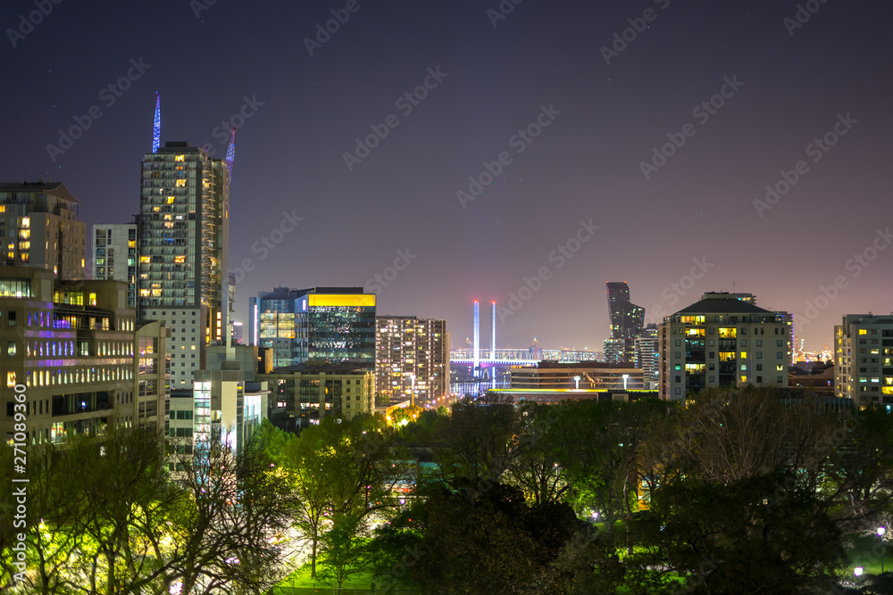 Obraz premium Night view of melbourne city australia