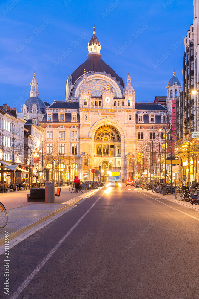 Fototapeta premium Antwerp train station Belgium