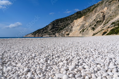 kamienna plaża Myrthos. Kefalonia, Grecja