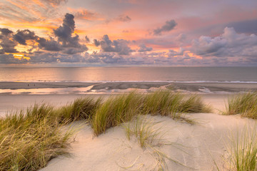 Sierkussen Strand en zee Panorama Noordzee vanaf duinrand  © creativenature.nl