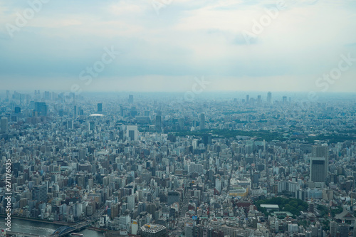 Tokyo cityscape © Stossi Mammot