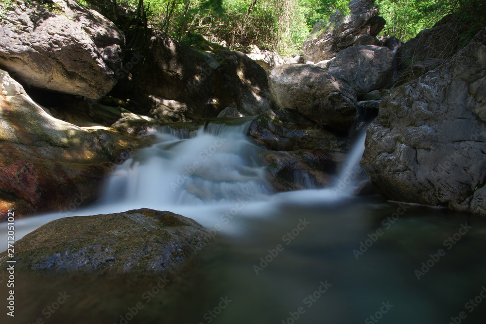 Fototapeta premium water in the creek 