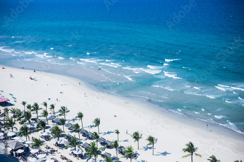 Fototapeta Naklejka Na Ścianę i Meble -  White beach and sea in Da Nang in Vietnam