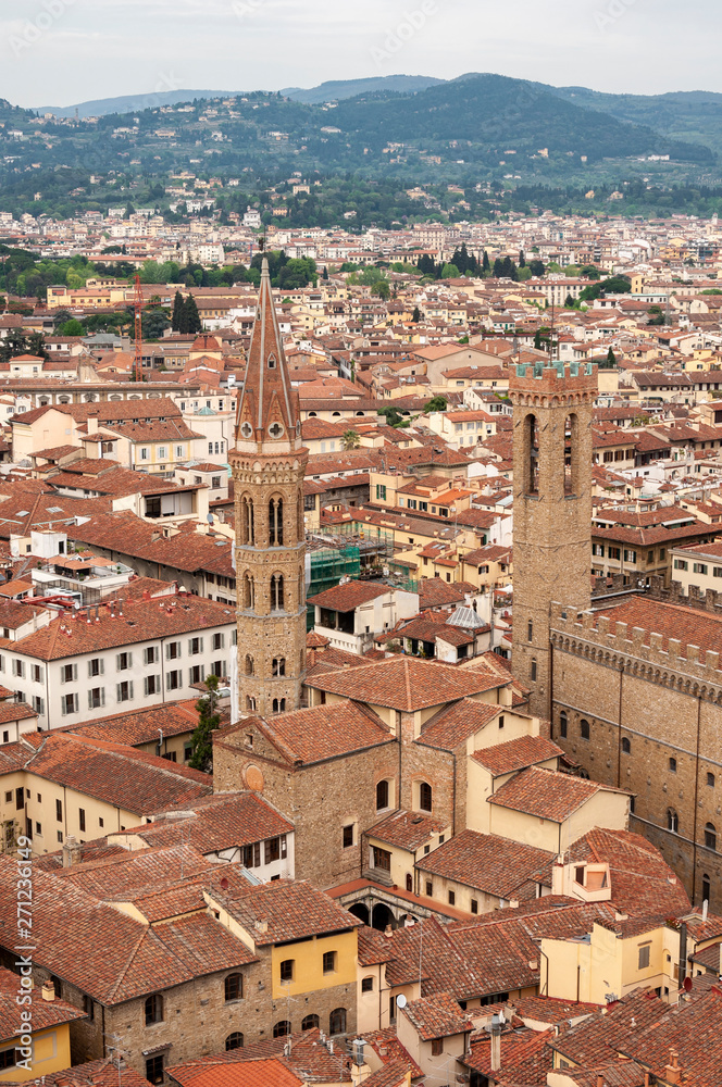 Florence, UNESCO Heritage and home to the Italian Renaissance, full of famous monuments and works of art all over the world. The Renaissance city is of the Medici dynasty,