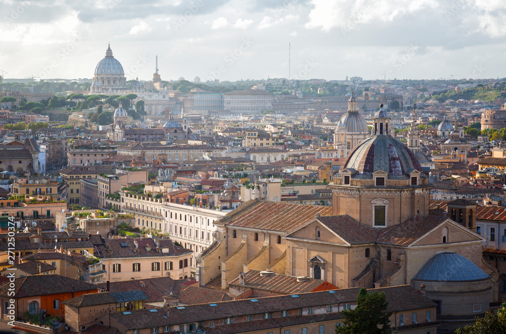 Obraz premium Beautiful view of Rome from height, Italy