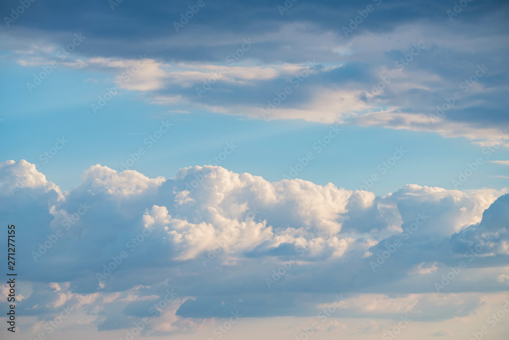Fototapeta premium Beautiful blue sky with white clouds background
