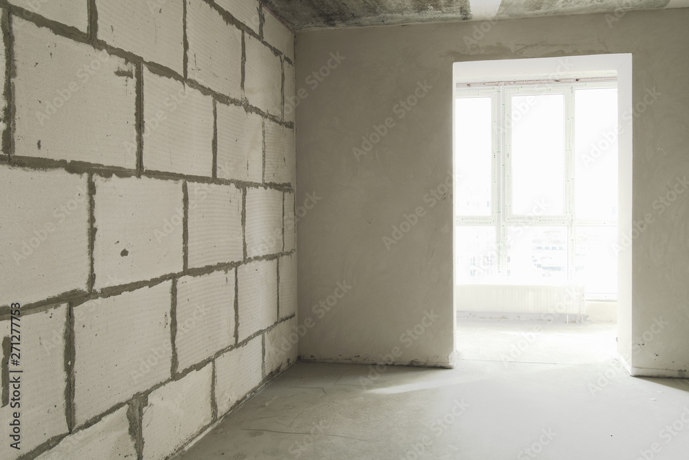 Gas block and concrete, finishing the apartment in a building