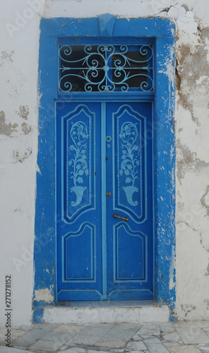 old wooden door © Евгений Кожевников