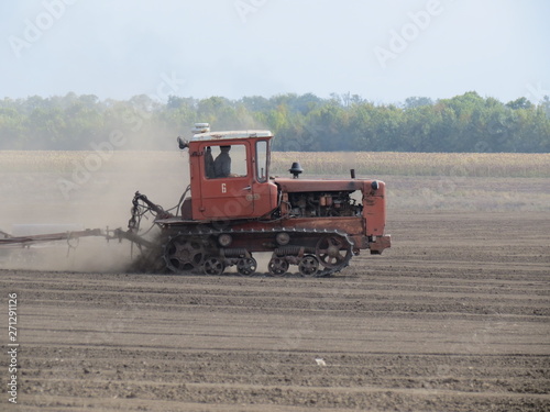Red tractor