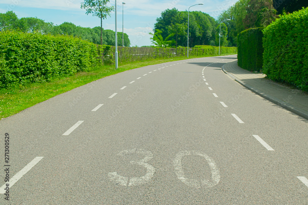 Obraz premium 30 km zone symbol on street