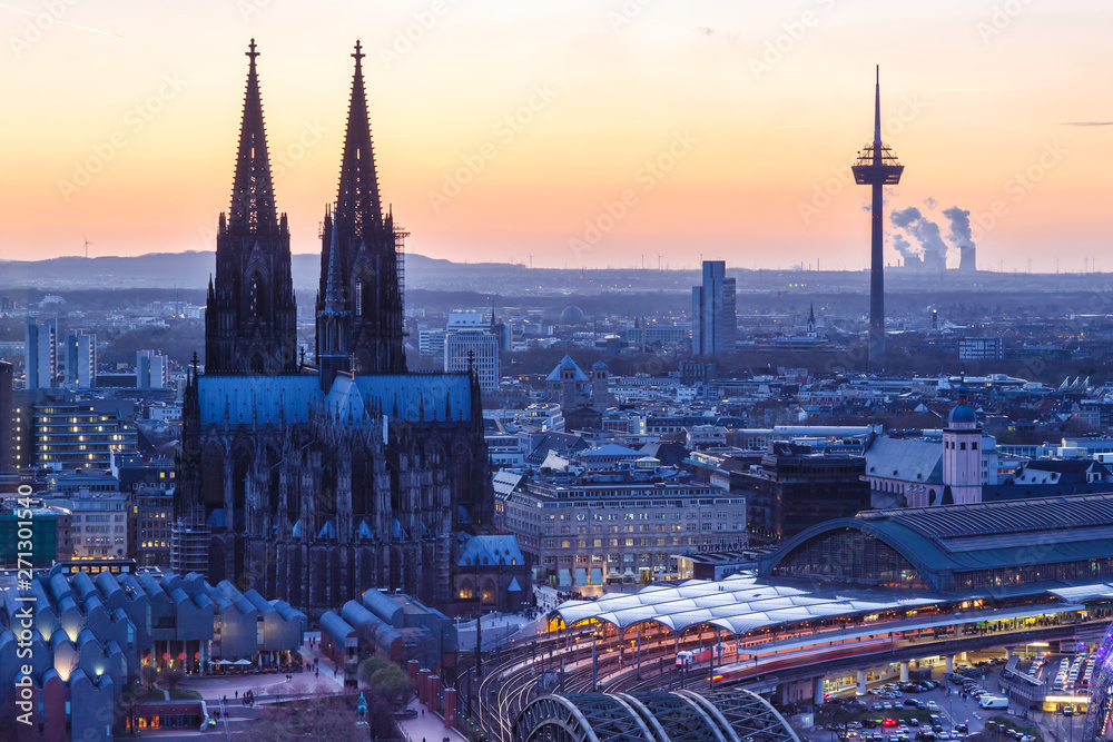 Cologne Cathedral church Germany main station twilight skyline city town