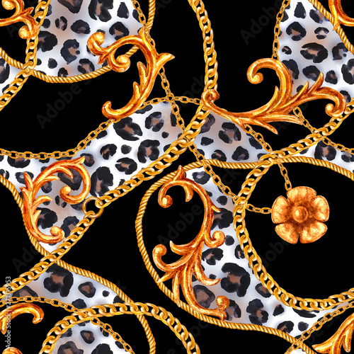 Golden baroque chain glamou...