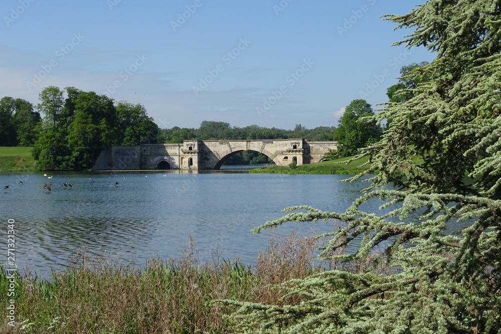 Vanburgh Bridge and the lake - Blenheim Palace, Woodstock, Oxfordshire, England, UK