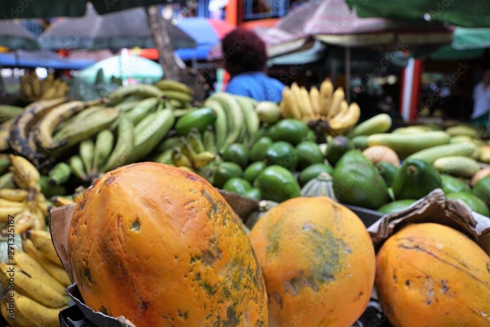 Bananen auf einem Markt in Afrika