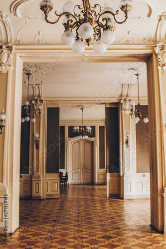 hall of a luxury home Fototapet