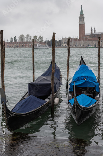Gondeln in Venedig © StG Stockfoto