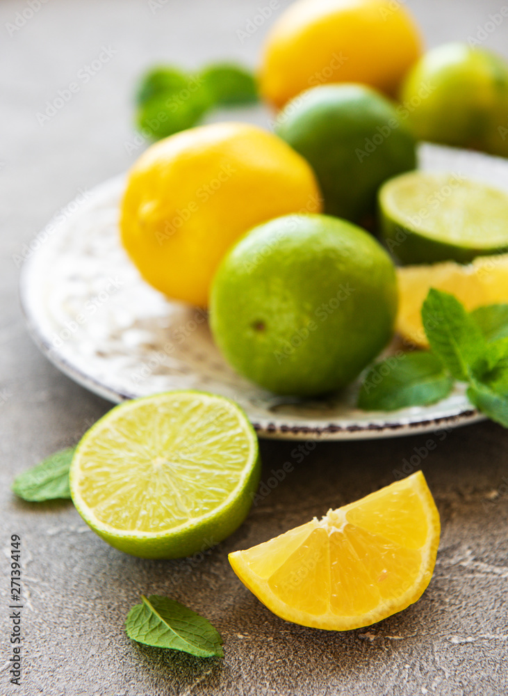 Plate with lemons and limes Plate with lemons and limes