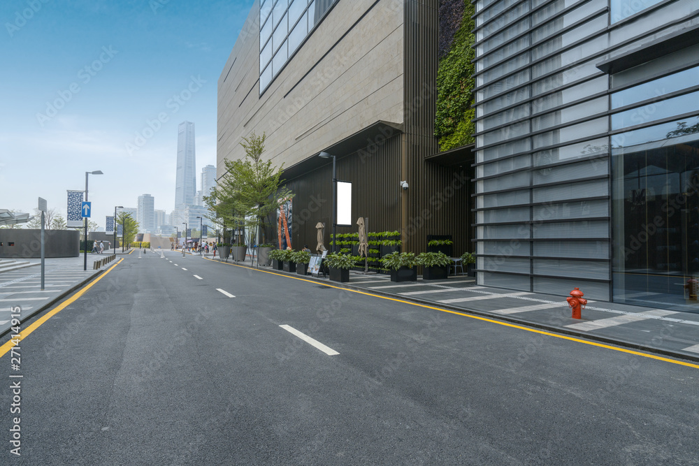 Fototapeta premium empty highway with cityscape and skyline of shenzhen,China.