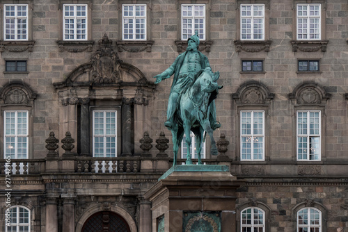 equestrian statue of the Christian king in Copenhagen