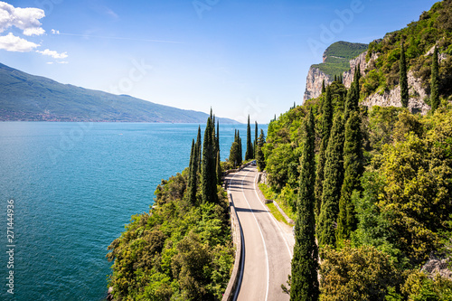 Fototapet Gardesana Road near Limone sul Garda. Garda Lake, Lombardy, Italy