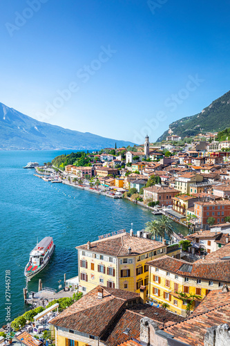 Valokuvatapetti Limone sul Garda, Garda Lake, Lombardy, Italy