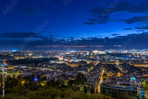 Fototapeta Naklejka Na Ścianę i Meble -  Cityscape of Athens at sunset