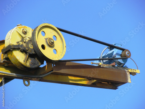 The drive mechanism of the discharge part of the conveyor specialized complex