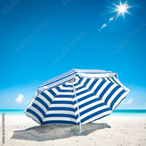 Summer background of beach and ocean landscape. Sunny day and hot sand. 