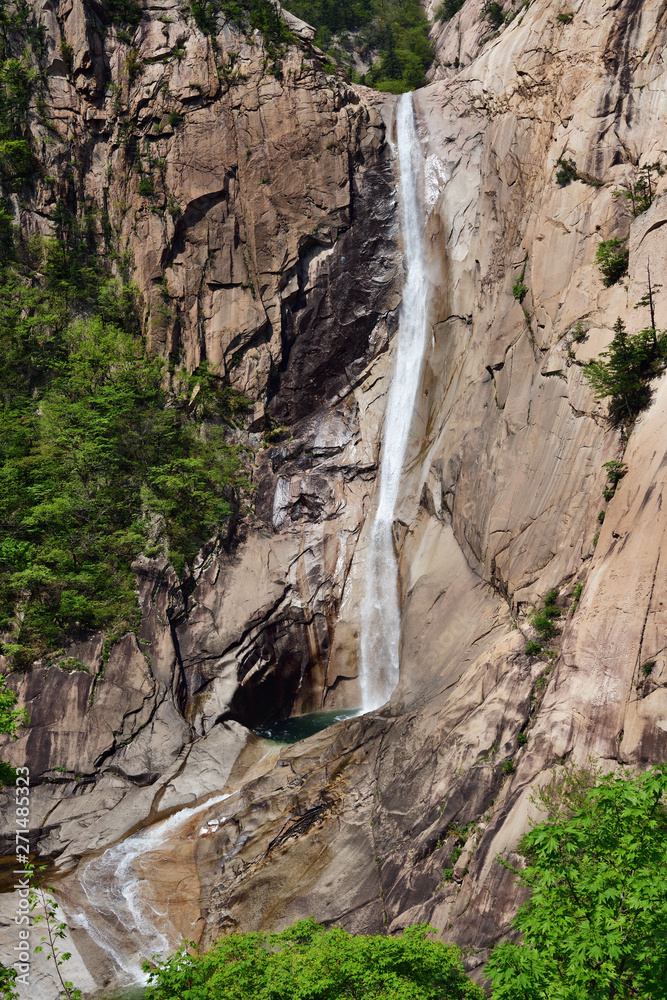Fototapeta premium North Korea. Diamond mountains. Mt.Kumgang. Kuryong Falls