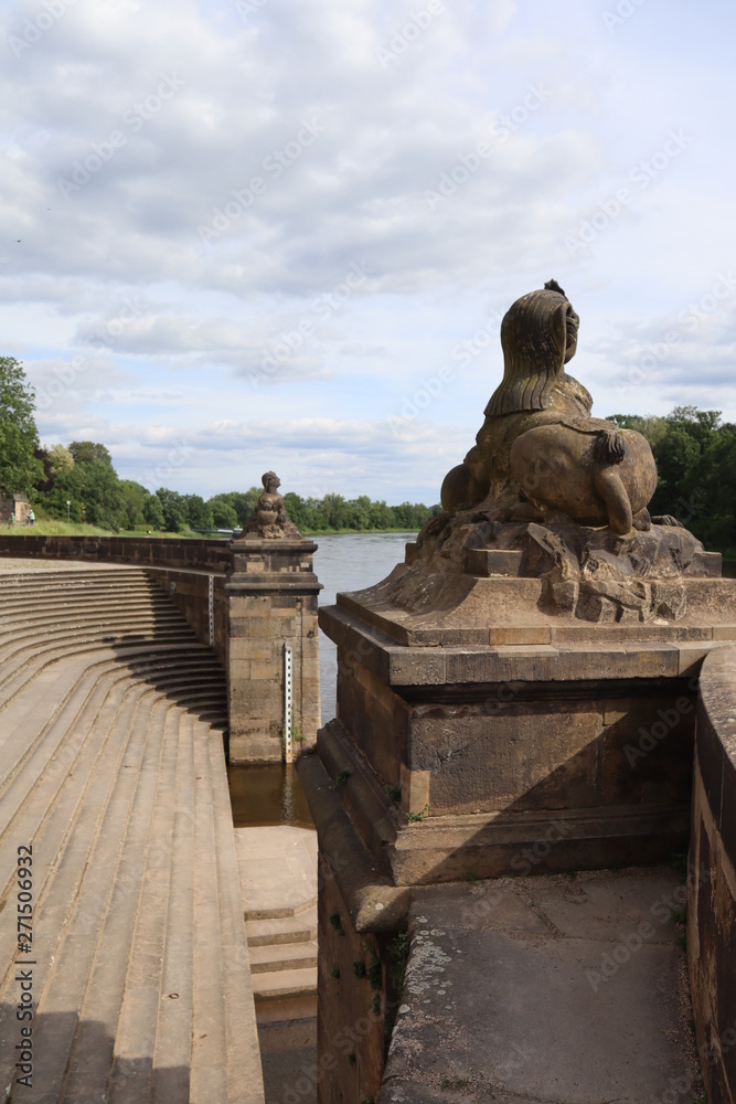 Die Sphingen an der Elbe in Pillnitz