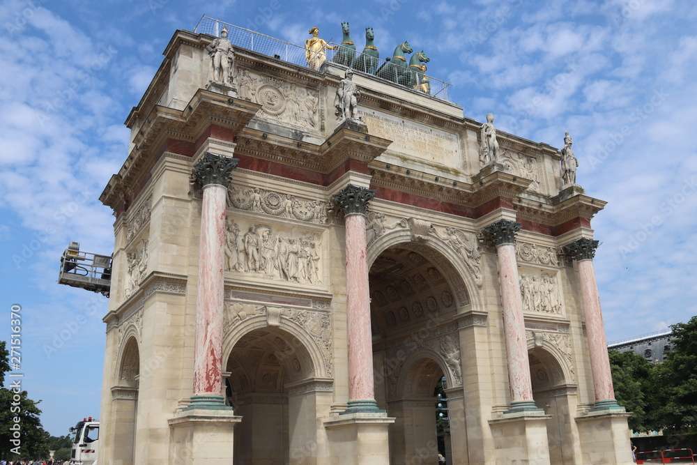 Obraz premium Arc de triomphe du Carrousel, jardin des Tuileries à Paris