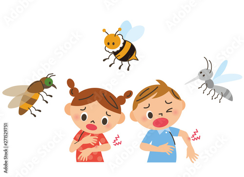 虫に刺される子供達