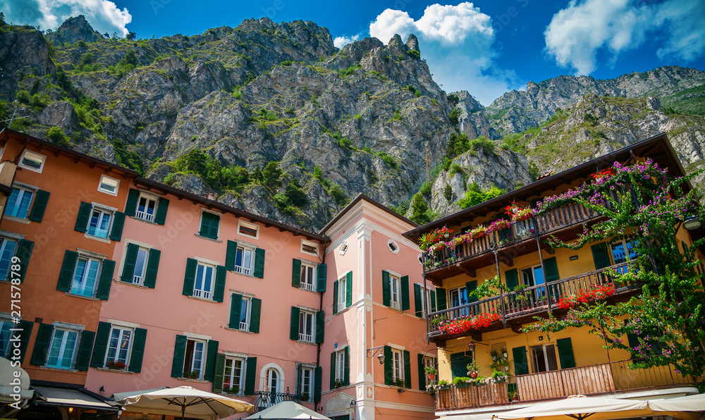 houses and mountains in Limone sul Garda