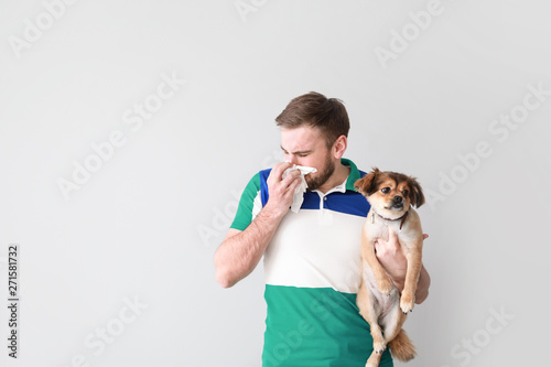 Man suffering from pet alle...