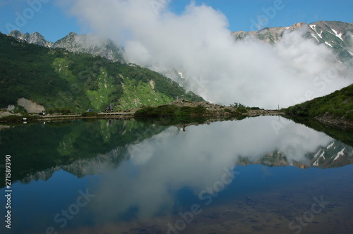 Obraz na płótnie 唐松岳登山 w salonie