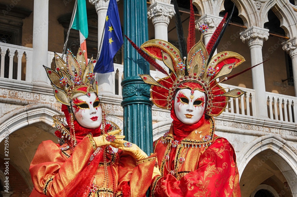 les masques au carnaval de Venise Italie