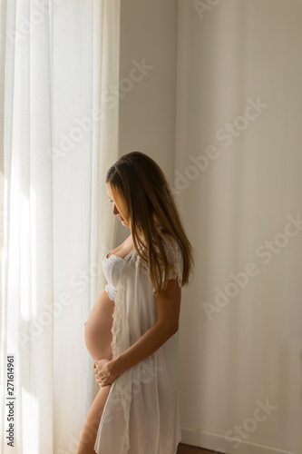 Portrait of young pregnant ...
