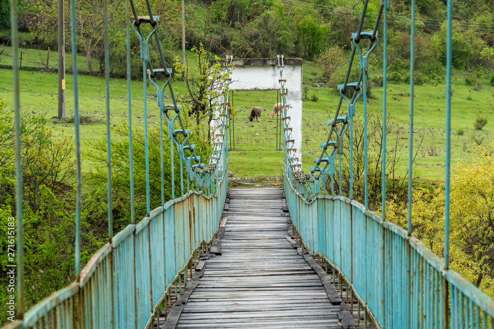 Obraz premium Suspended bridge near Kardzhali city in Bulgaria